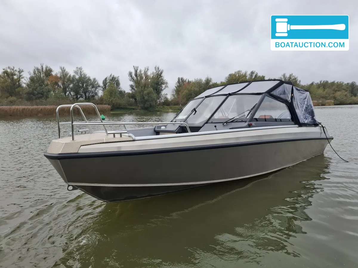 foto: 16 Buster Magnum