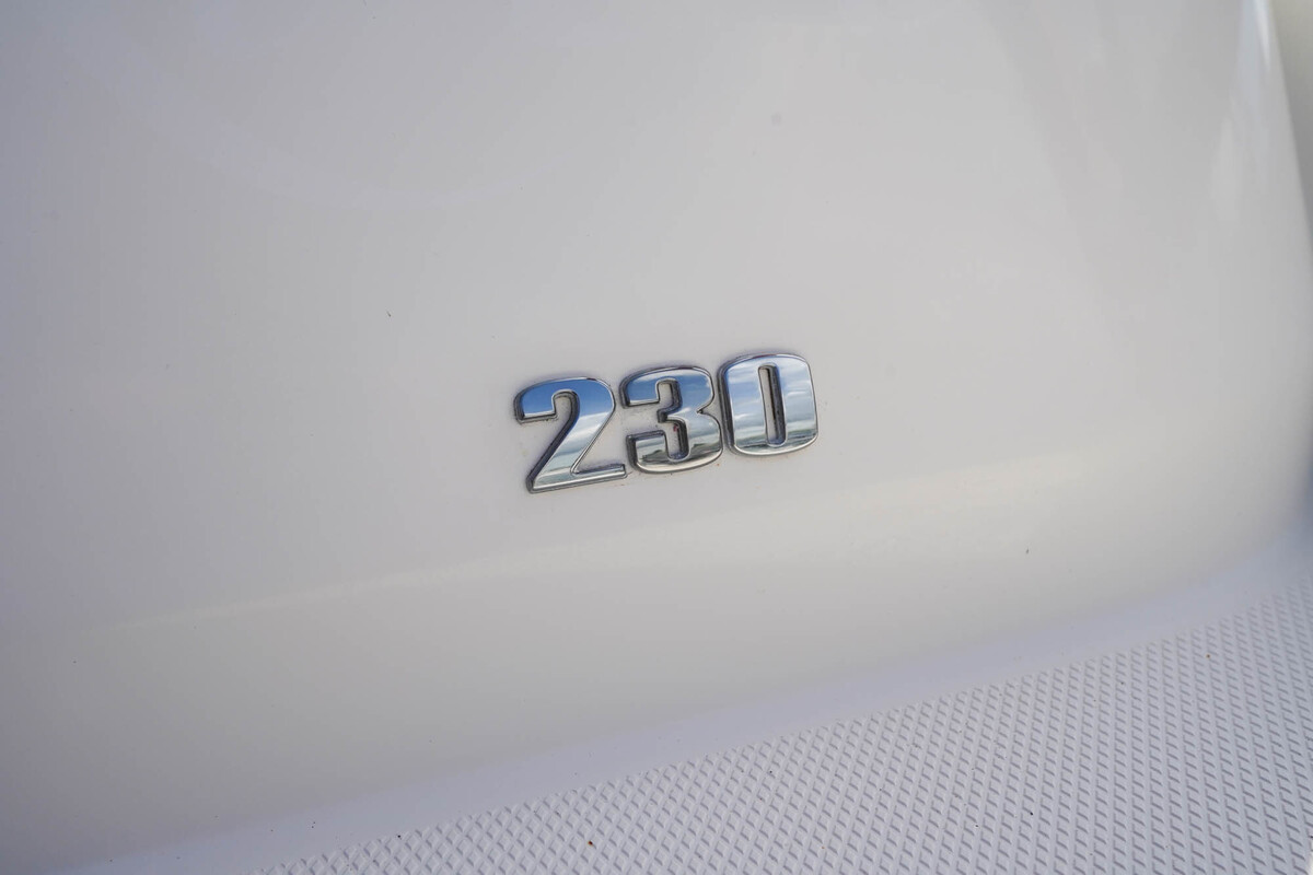 foto: 32 Sea Ray Sun Sport 230