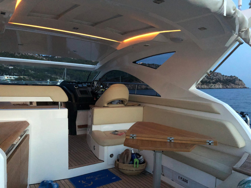 foto: 9 Fairline Targa  44 HT