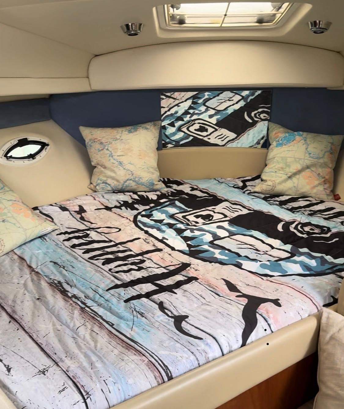 foto: 14 Bayliner  305