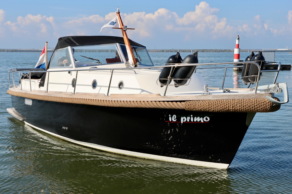 foto: 28 St Tropez 920