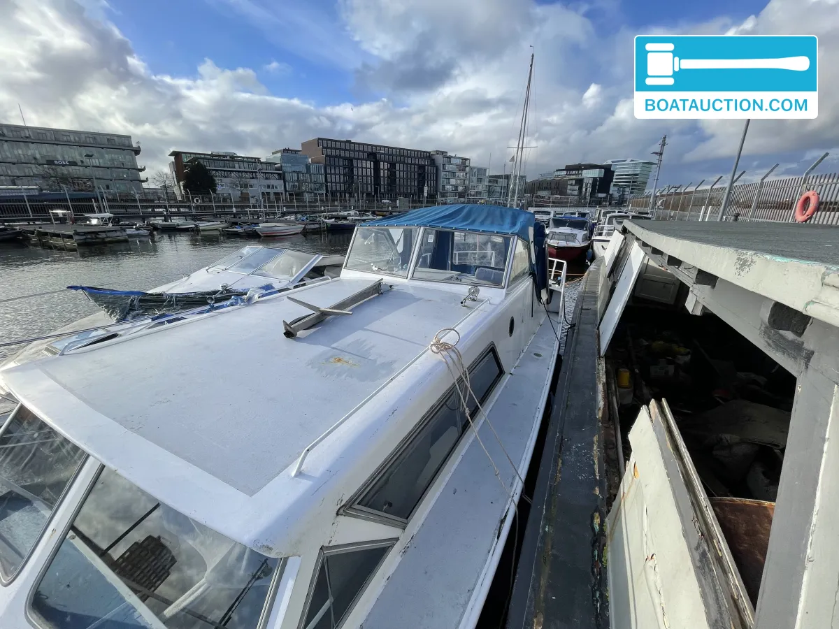 foto: 7 Motorboat 900