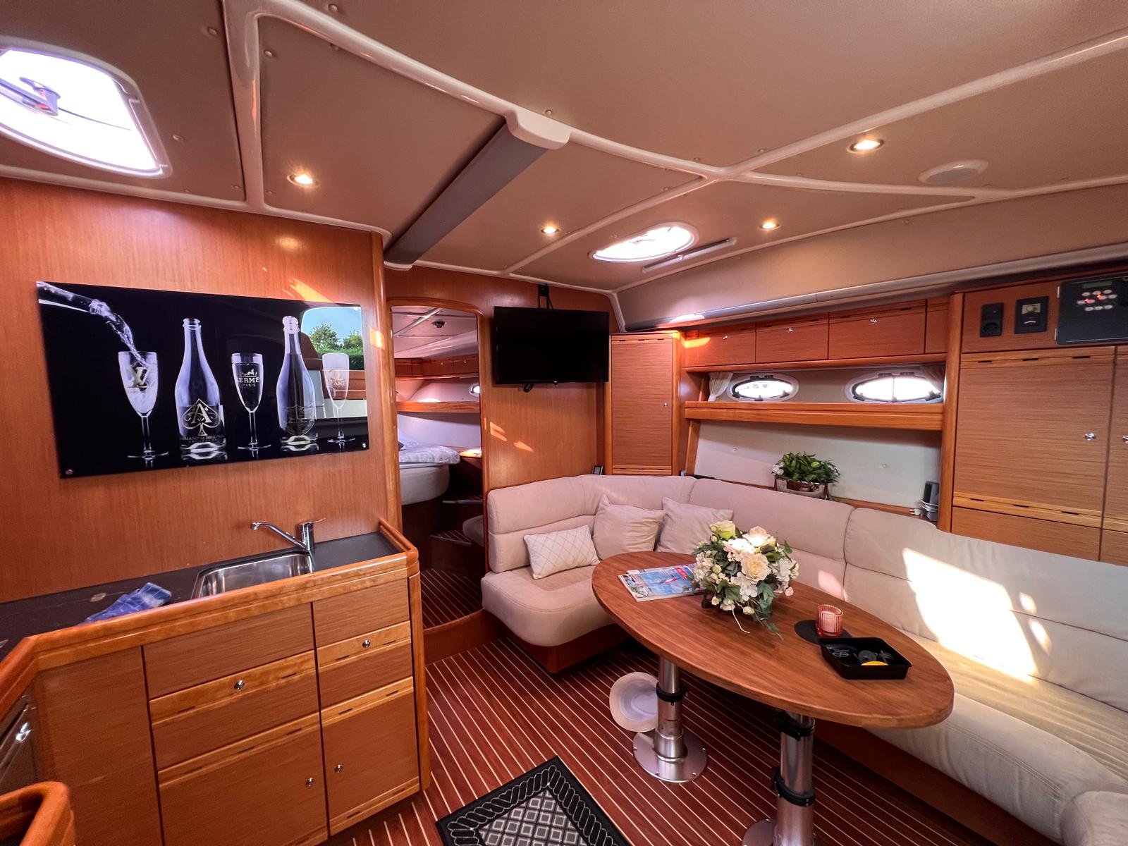 foto: 15 Bavaria  42HT