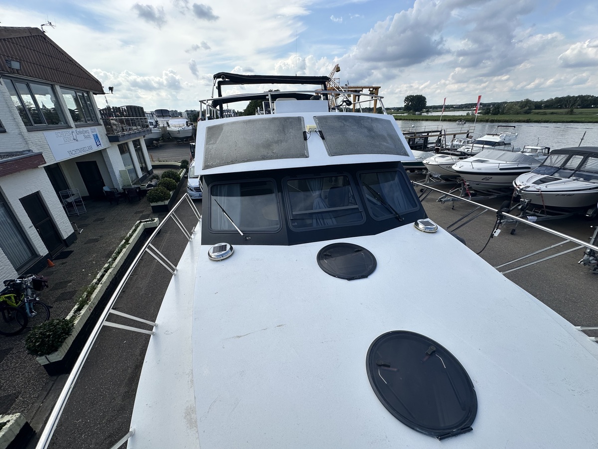 foto: 17 Aqualux 1150