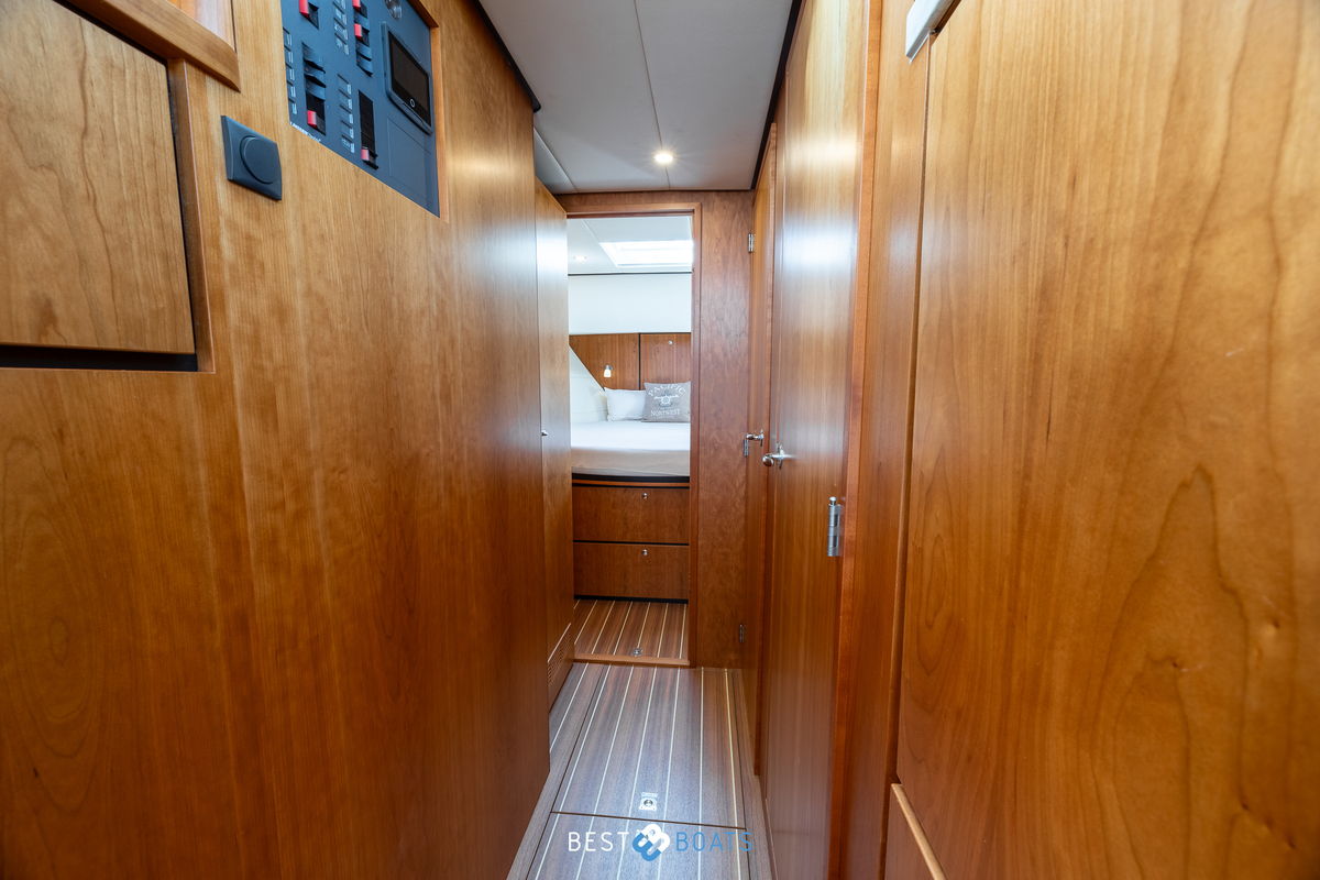 foto: 25 Linssen Grand Sturdy 40.0 Sedan