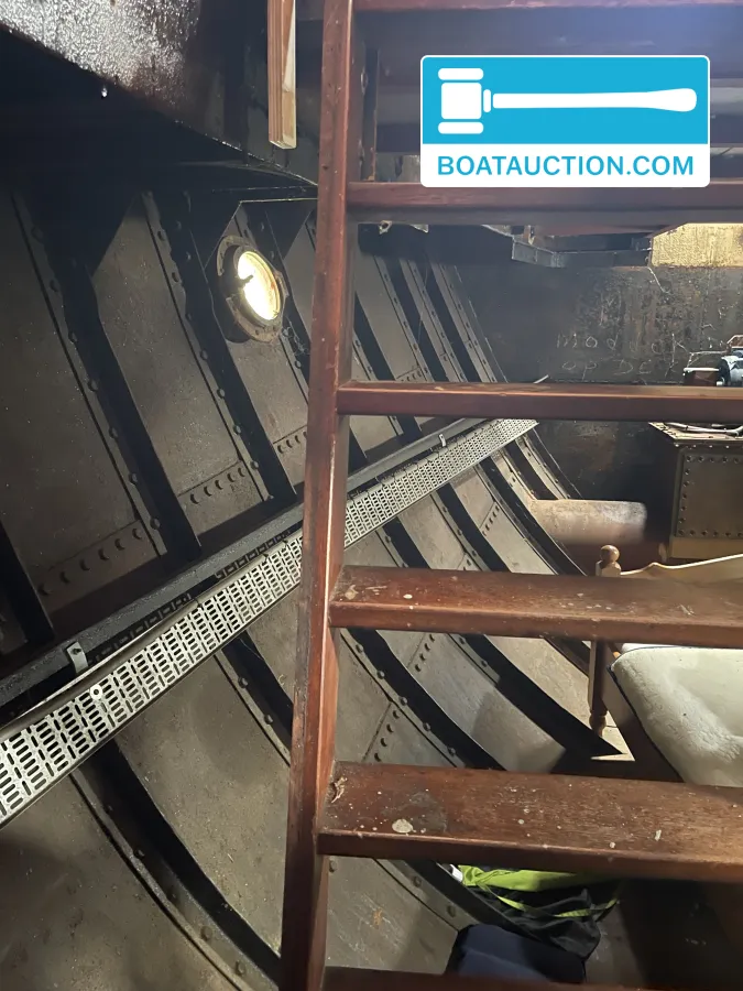 foto: 44 Sleepboot 2200