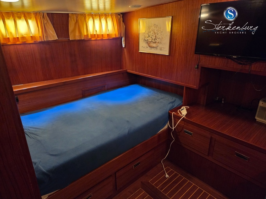 foto: 34 Valk Spiegelkotter 15.50