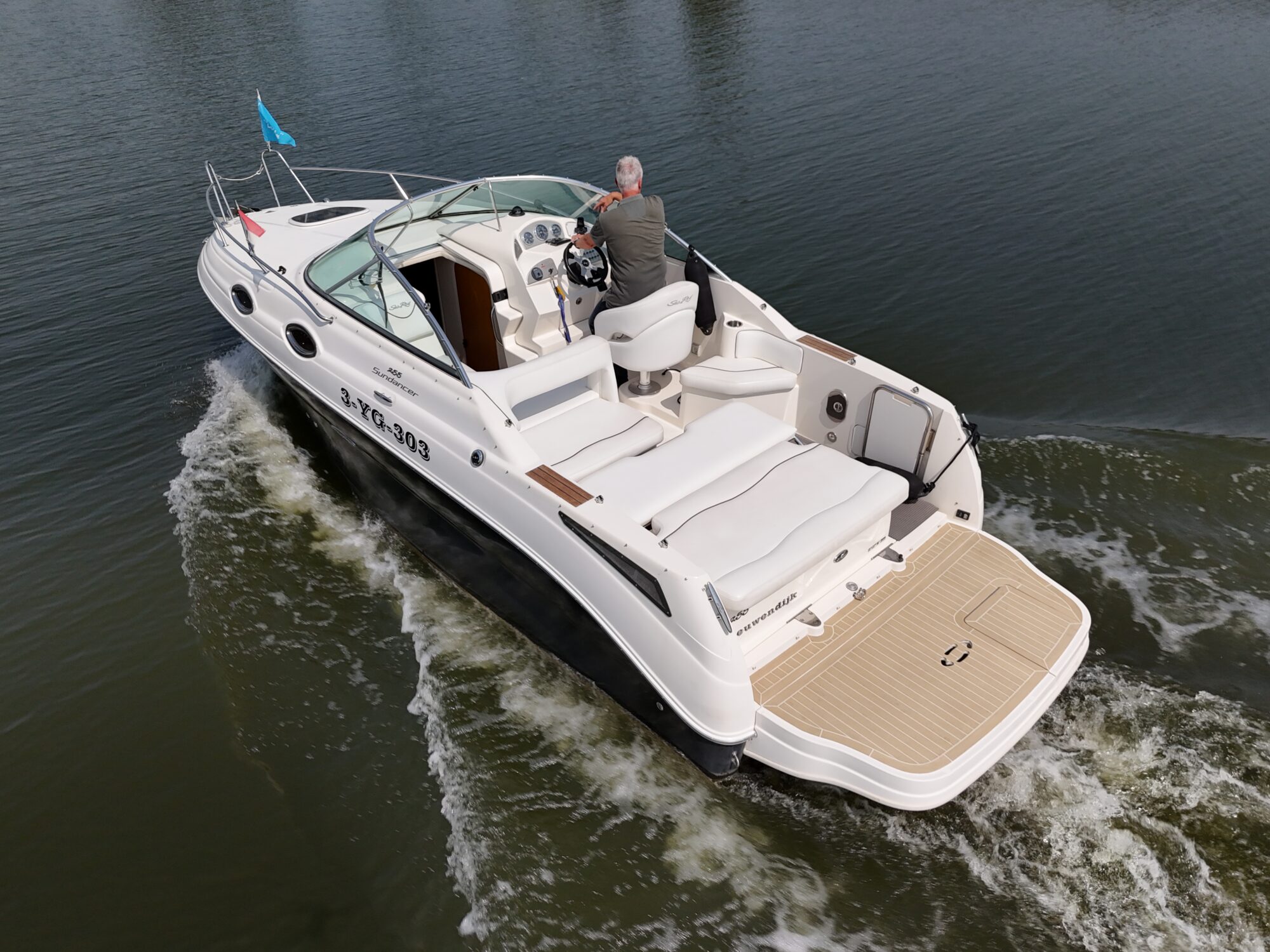 foto: 38 Sea Ray Sea Ray 255 Sundancer