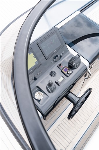 foto: 19 Vandutch 40