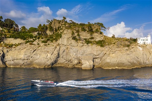 foto: 22 Vandutch 48 - New