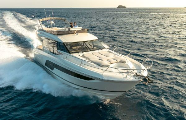 foto: 13 Prestige 620 S