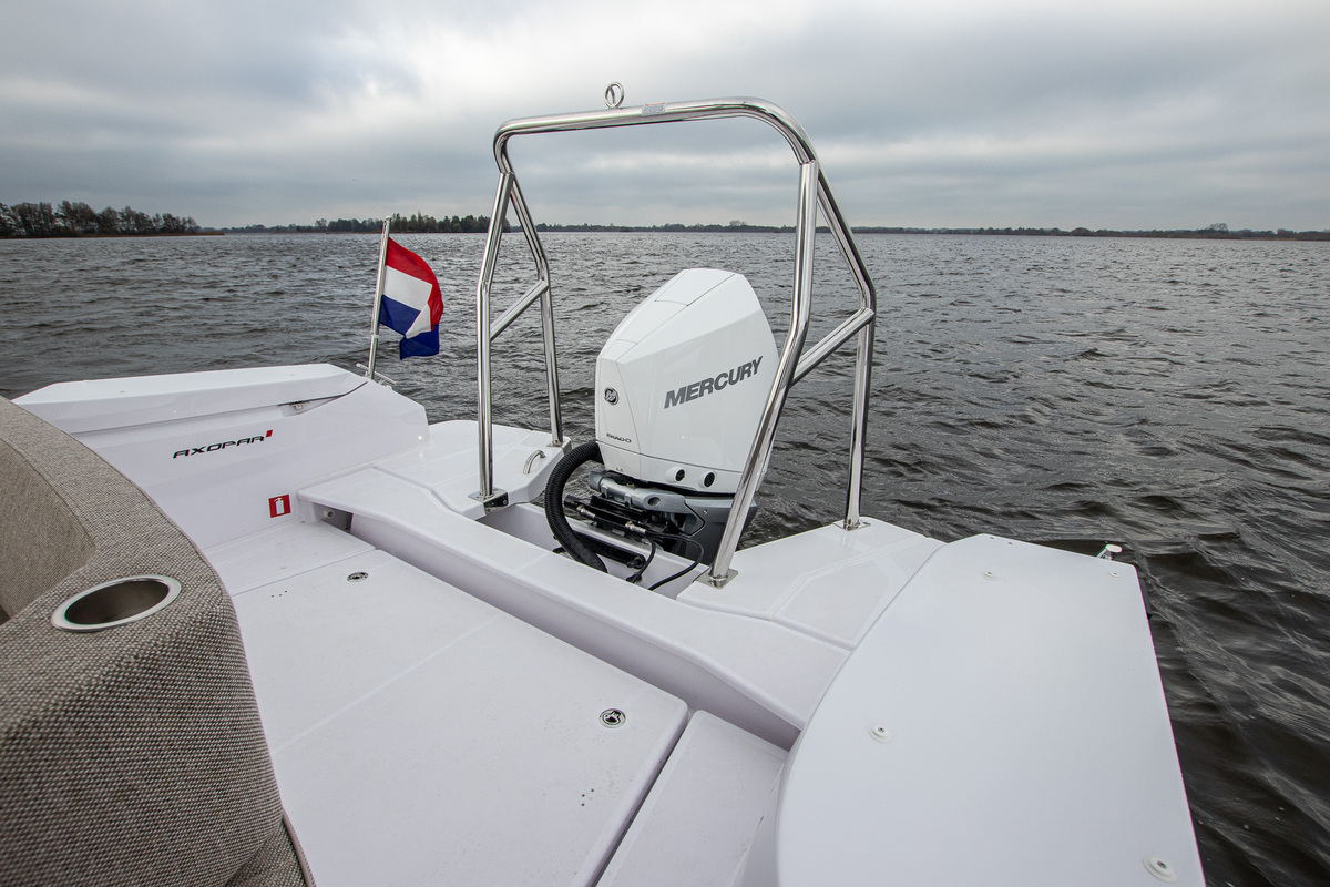 foto: 32 Axopar 29 Sun Top