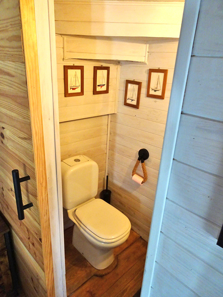 foto: 44 Spits Varend Woonschip 30.53 met UBC