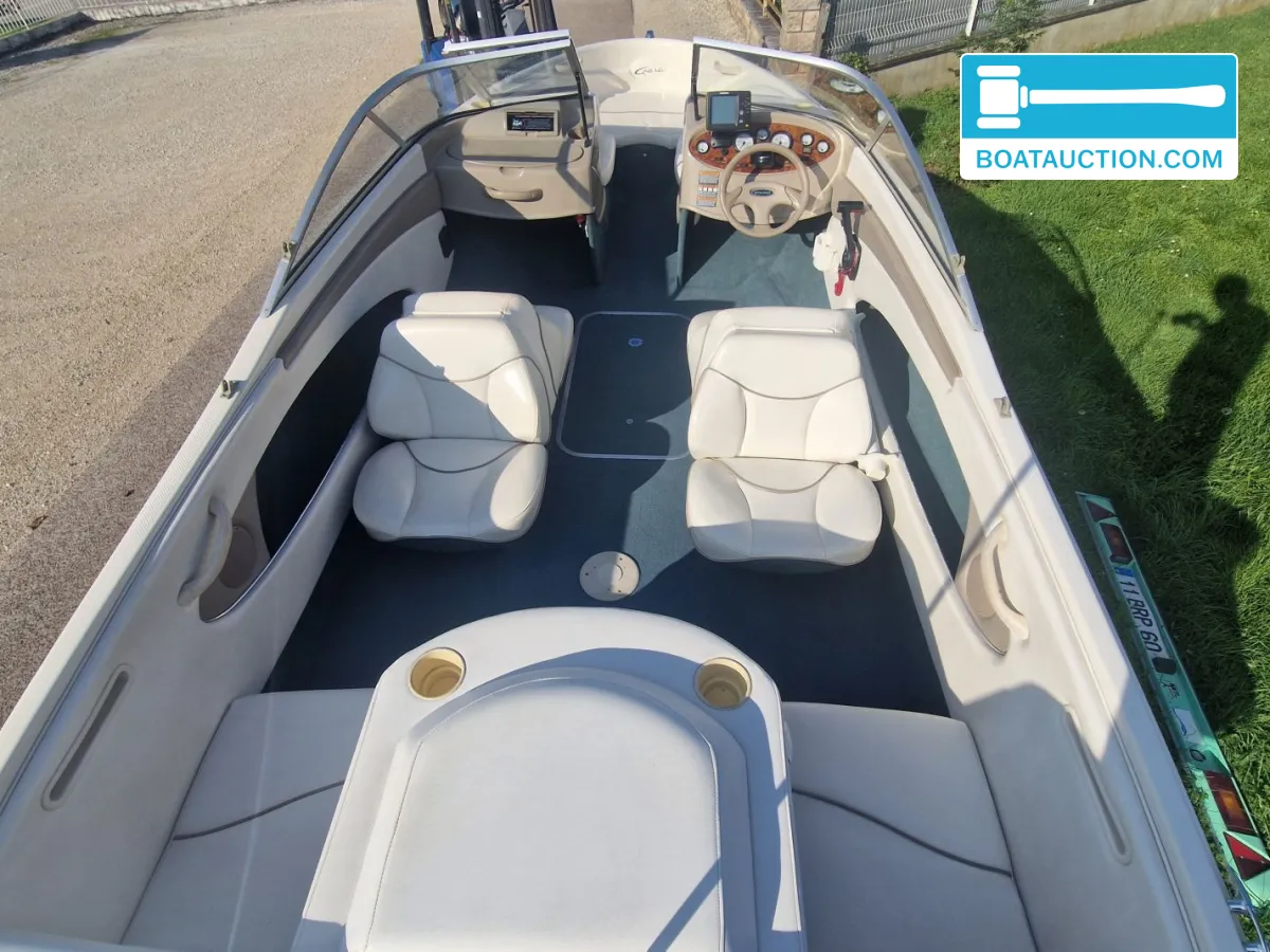 foto: 7 Bayliner 1750 CAPRI