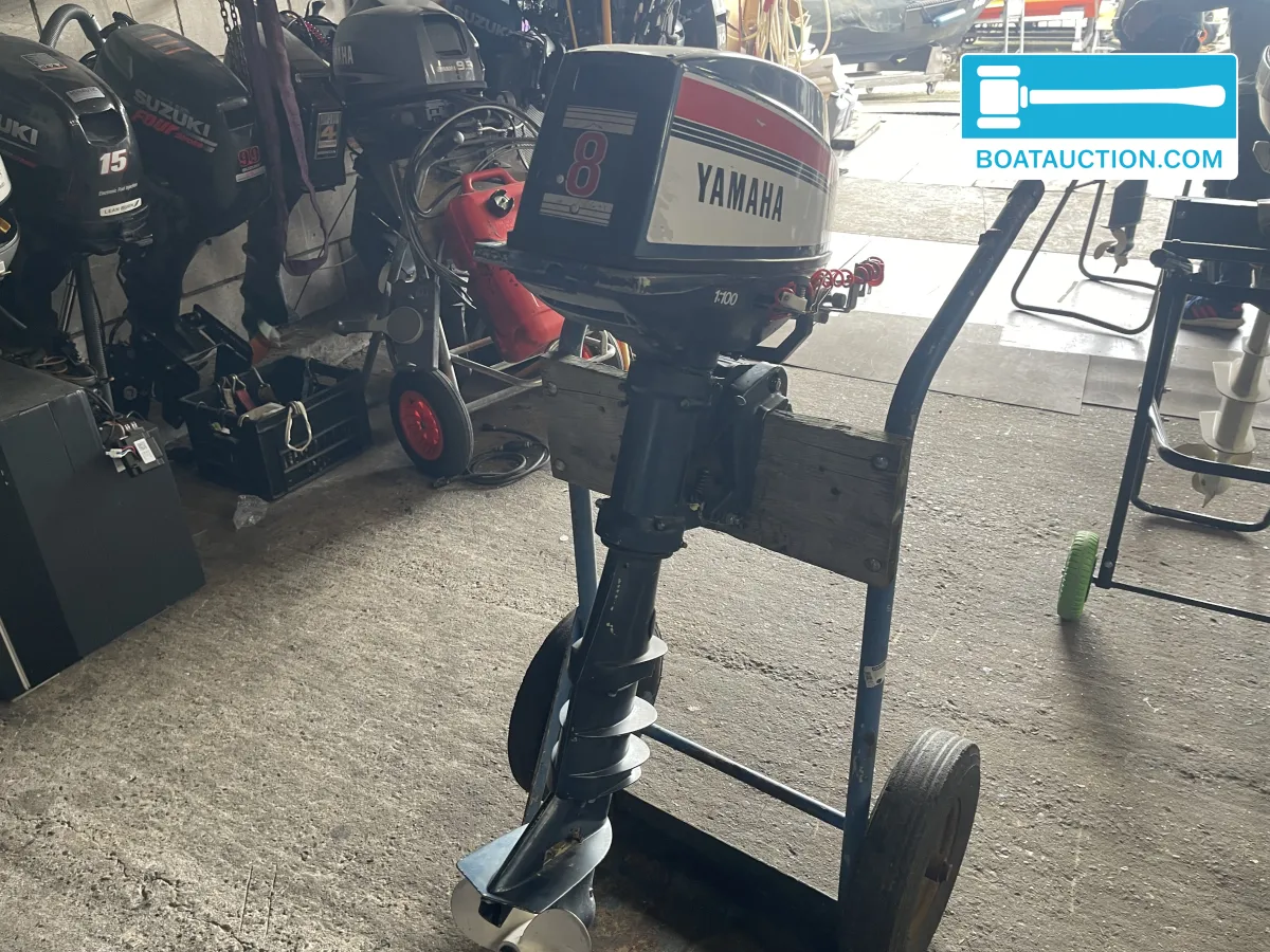 foto: 5 Yamaha buitenboordmotor