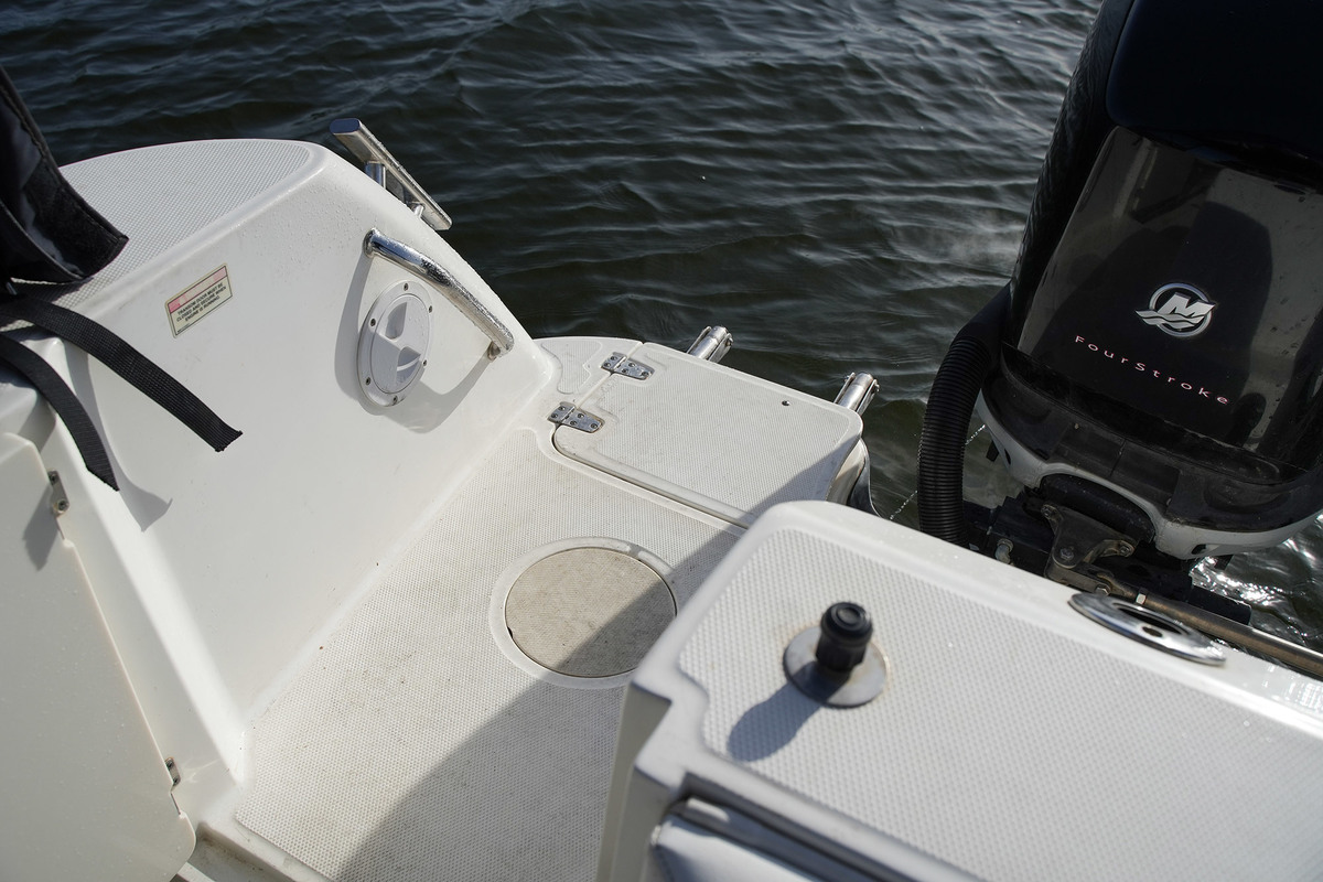 foto: 37 Boston Whaler 285 Conquest