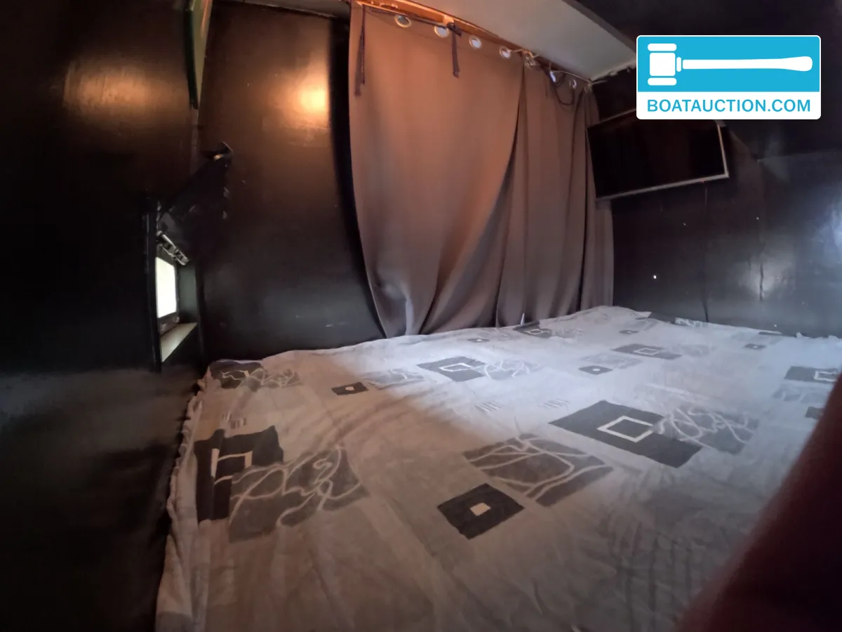 foto: 6 Loosdrecht Houseboat