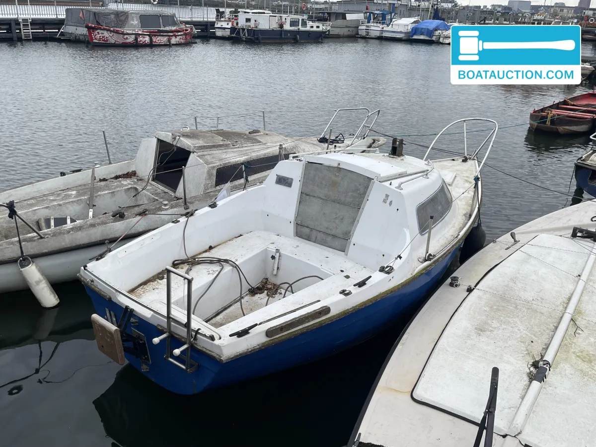 foto: 7 Kajuitboot 600