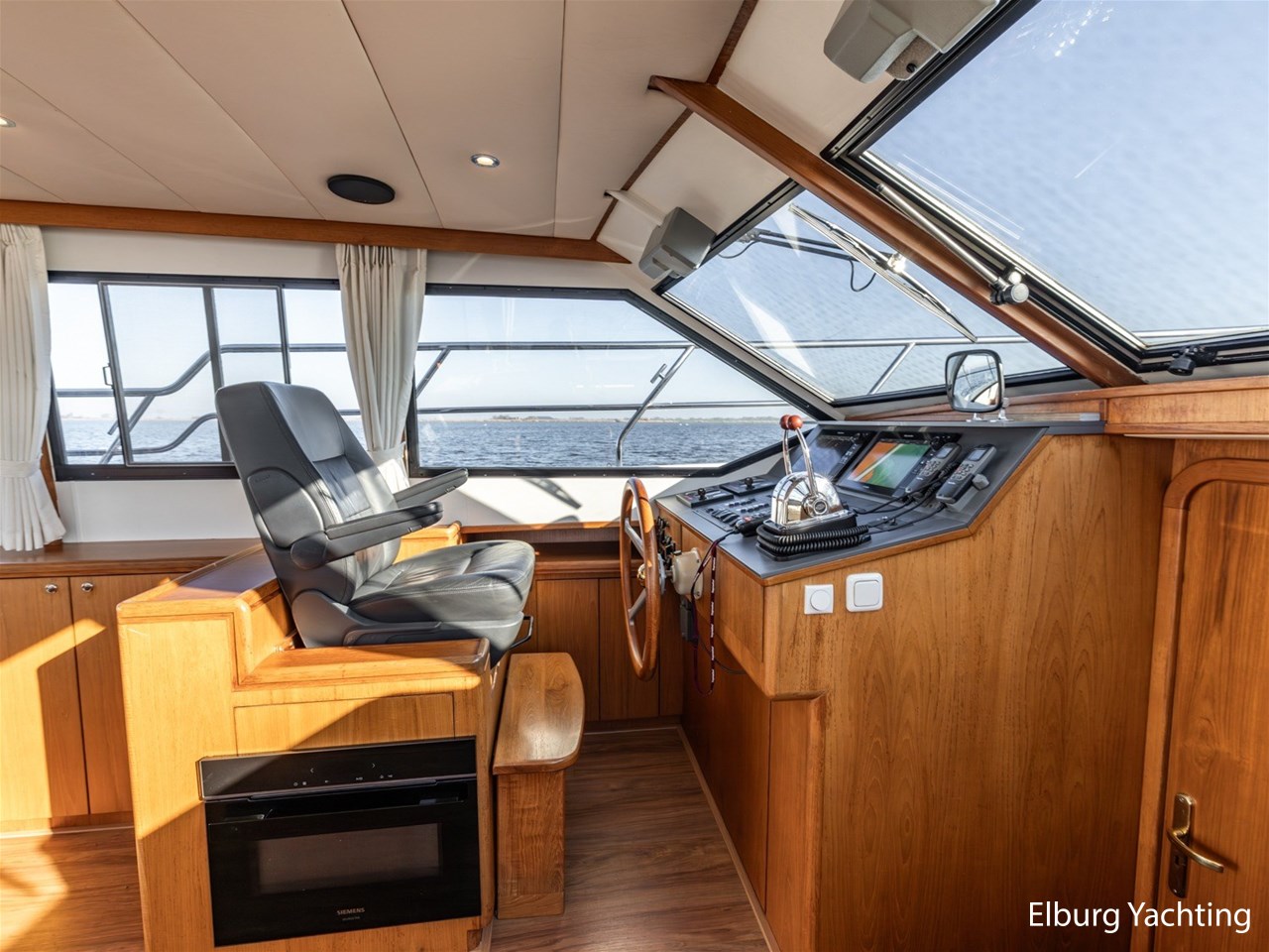 foto: 6 Valk Continental  1600 OK