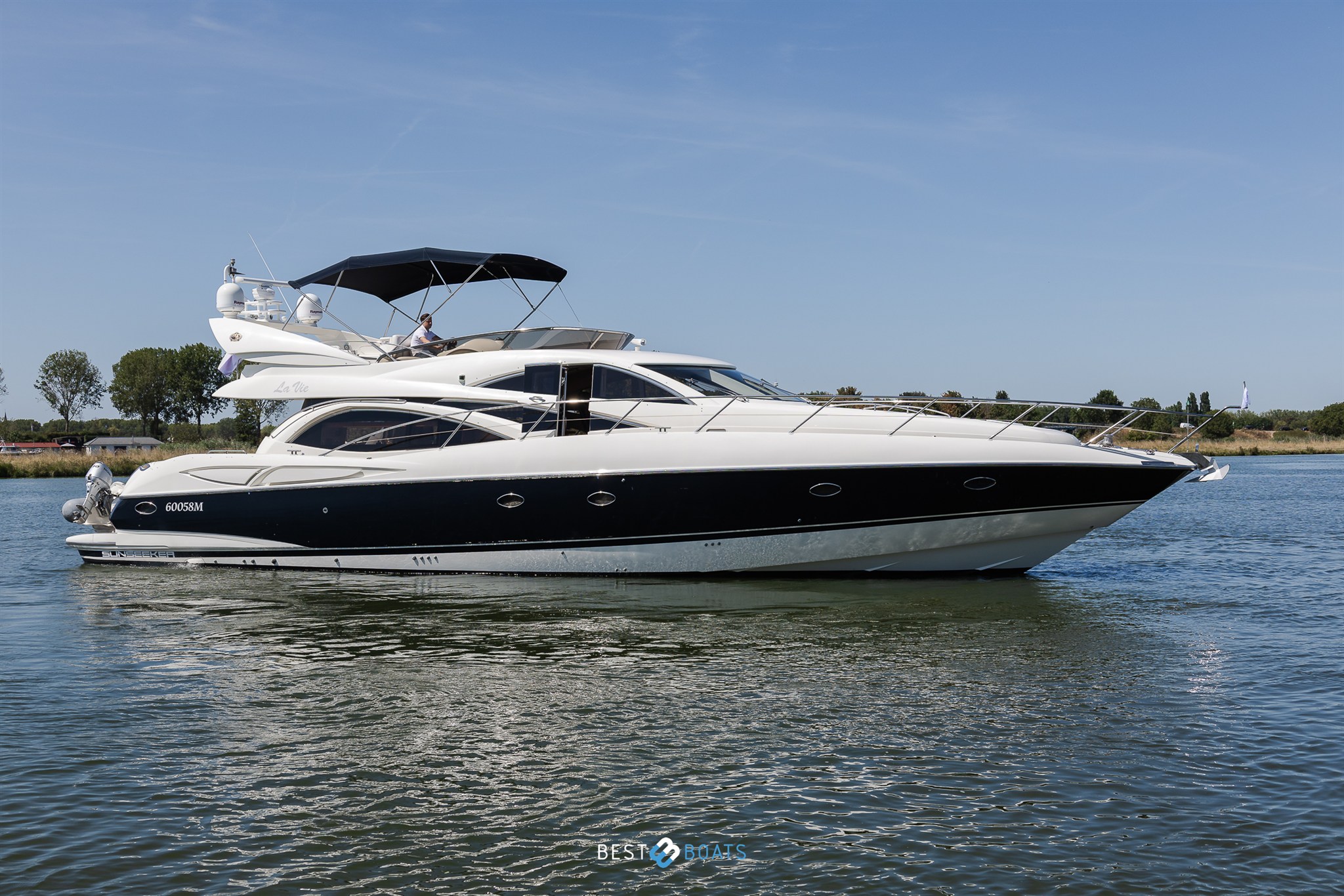 Sunseeker Manhattan 64