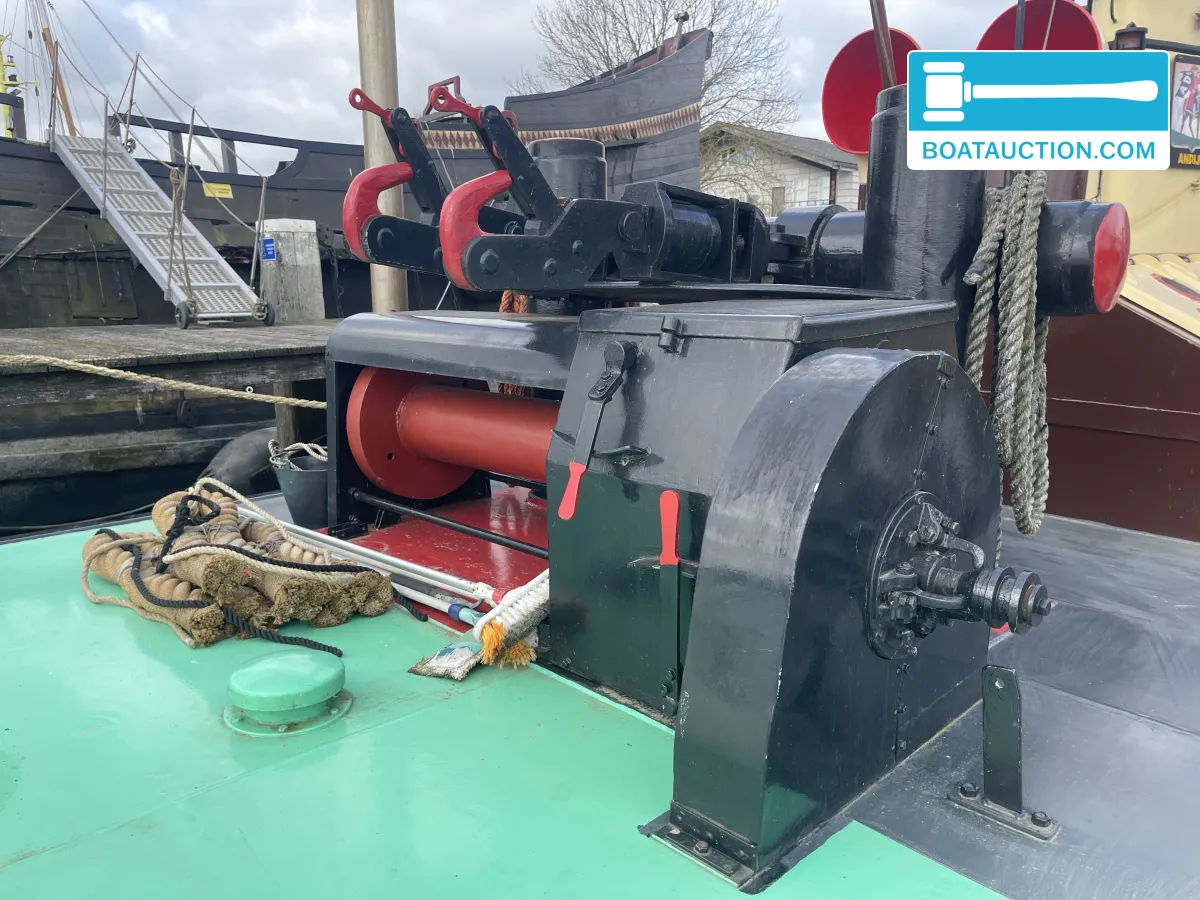 foto: 45 Sleepboot 2200