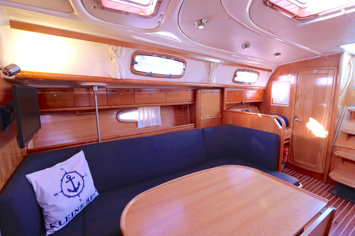 foto: 21 Bavaria  37-3 Cruiser