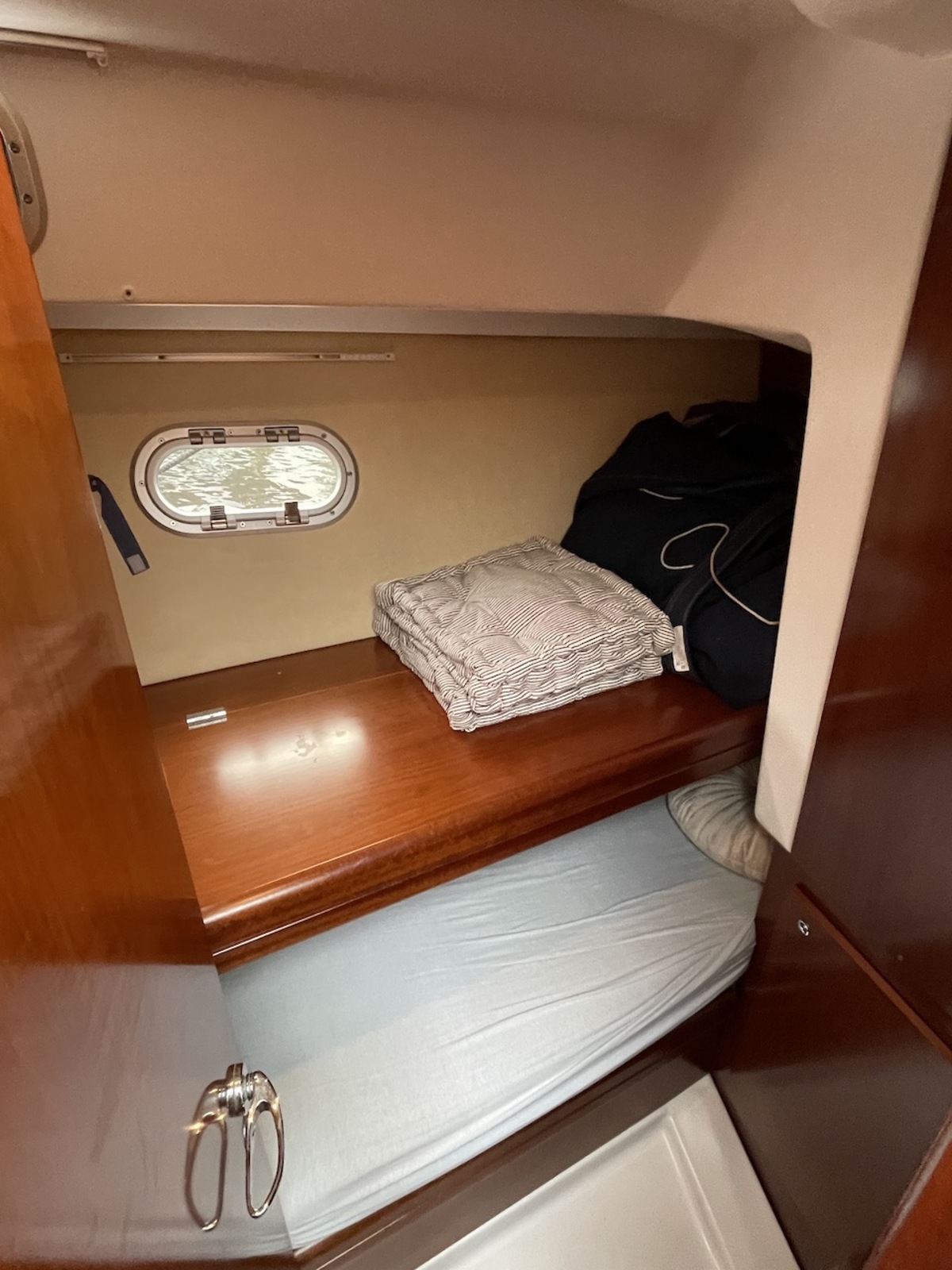 foto: 13 Beneteau Antares 980