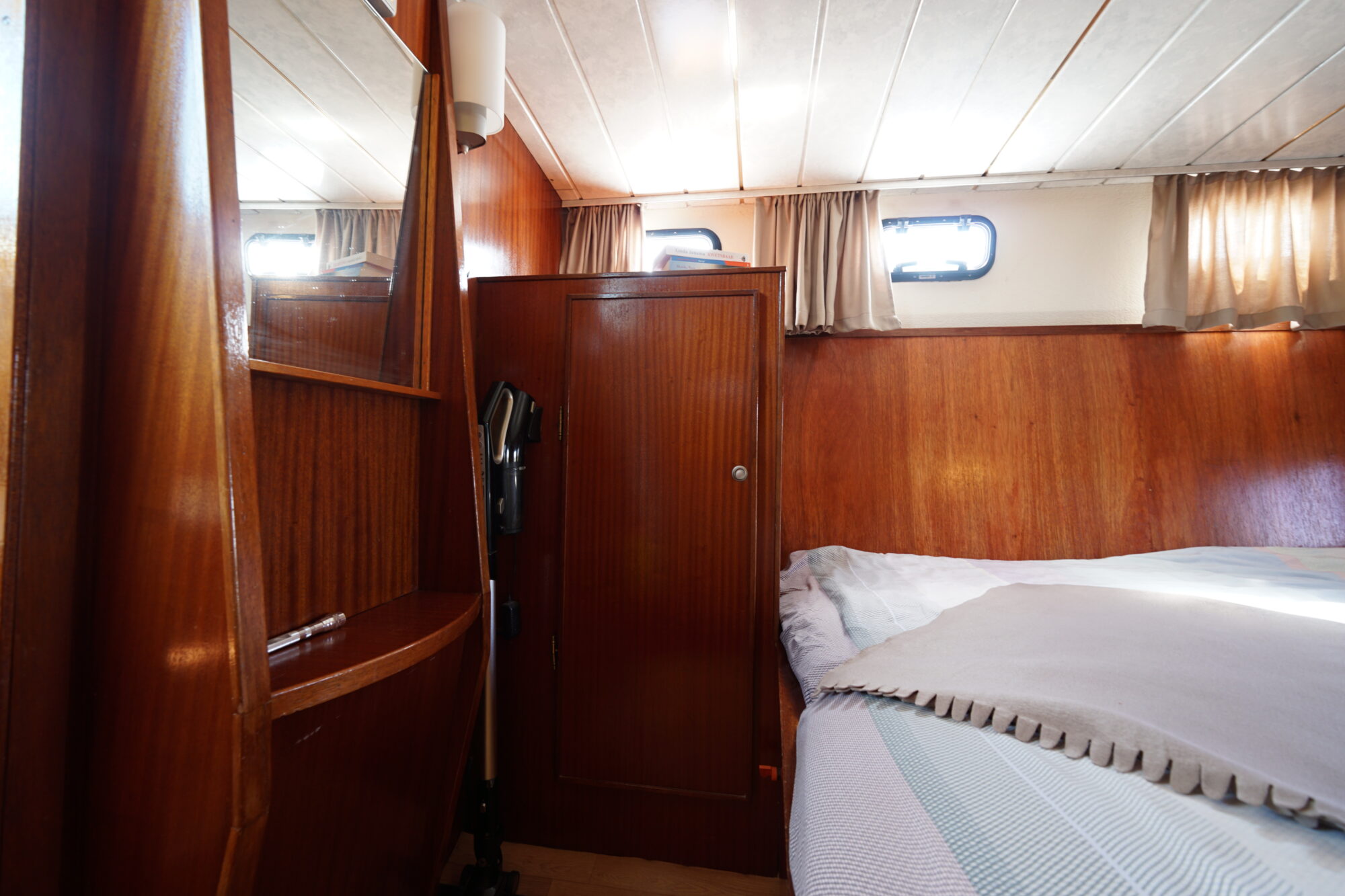 foto: 29 Hemmes Hemmes Kruiser J-Line 11.00 AK Cabrio