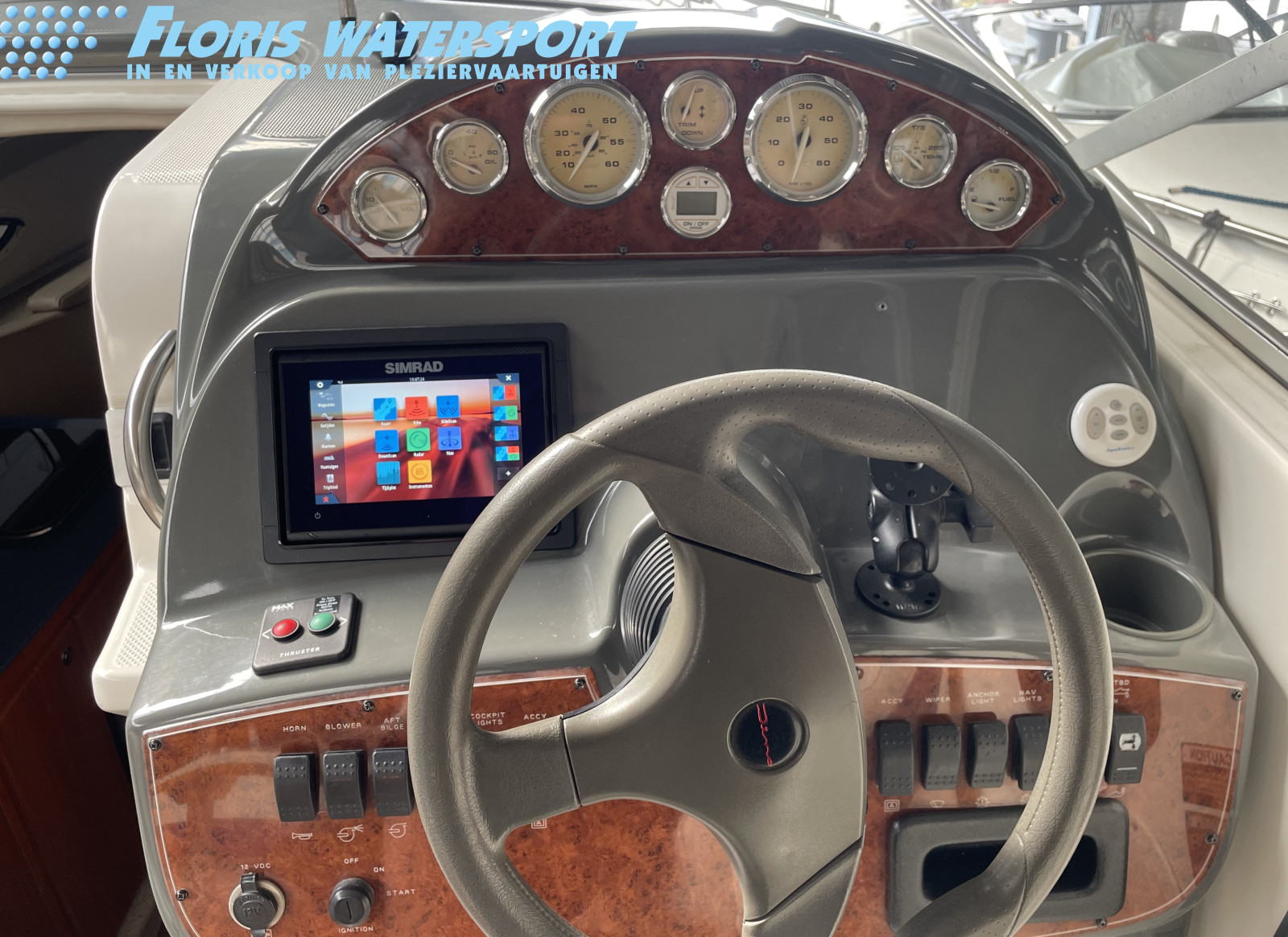 foto: 10 Bayliner  265