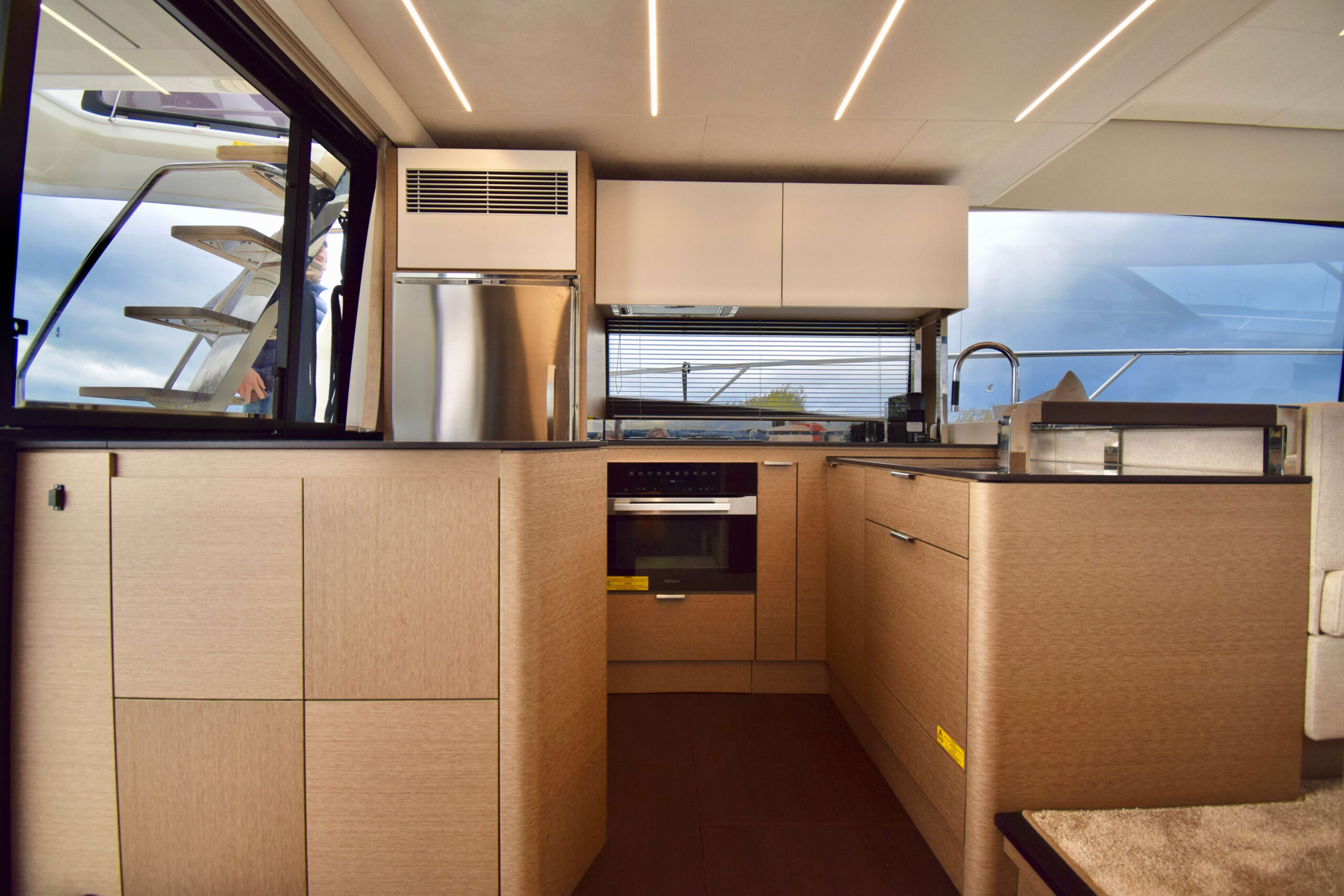 foto: 43 Prestige 590 Flybridge #49