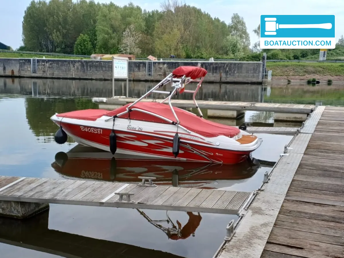 foto: 6 Four Winns Horizon 190