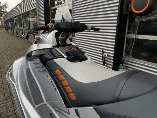 foto: 5 Sea-Doo RXT 255 RS