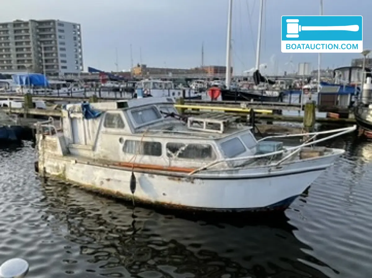 foto: 6 Motorboat 800