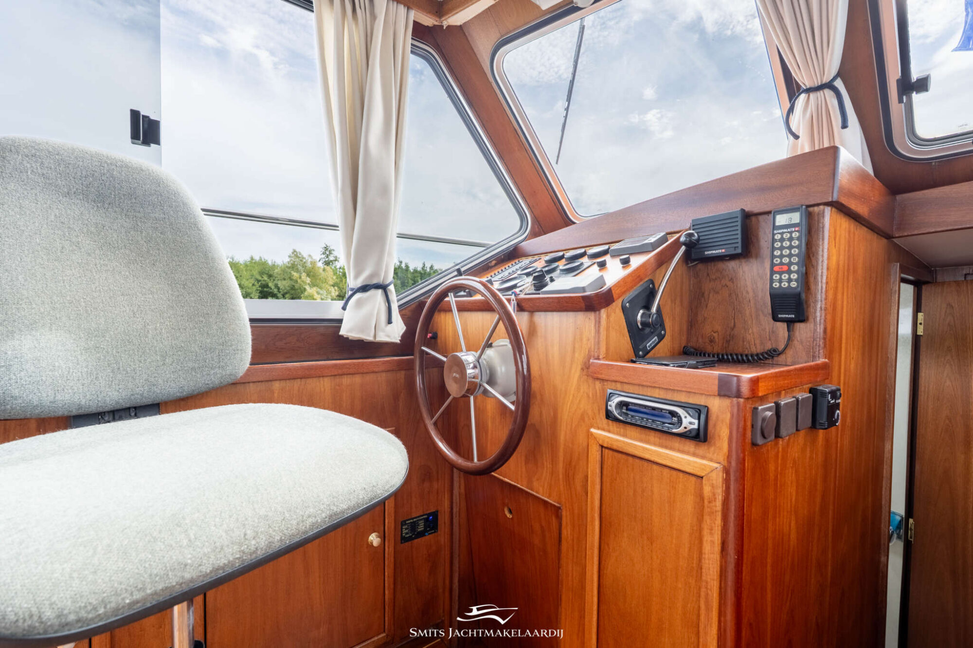 foto: 13 Bach Bach Yacht 35 OK
