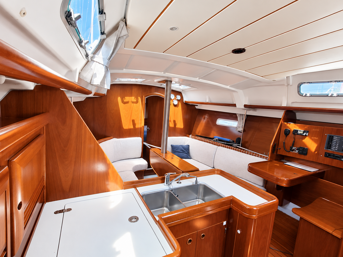 foto: 22 Beneteau Oceanis 373 Clipper