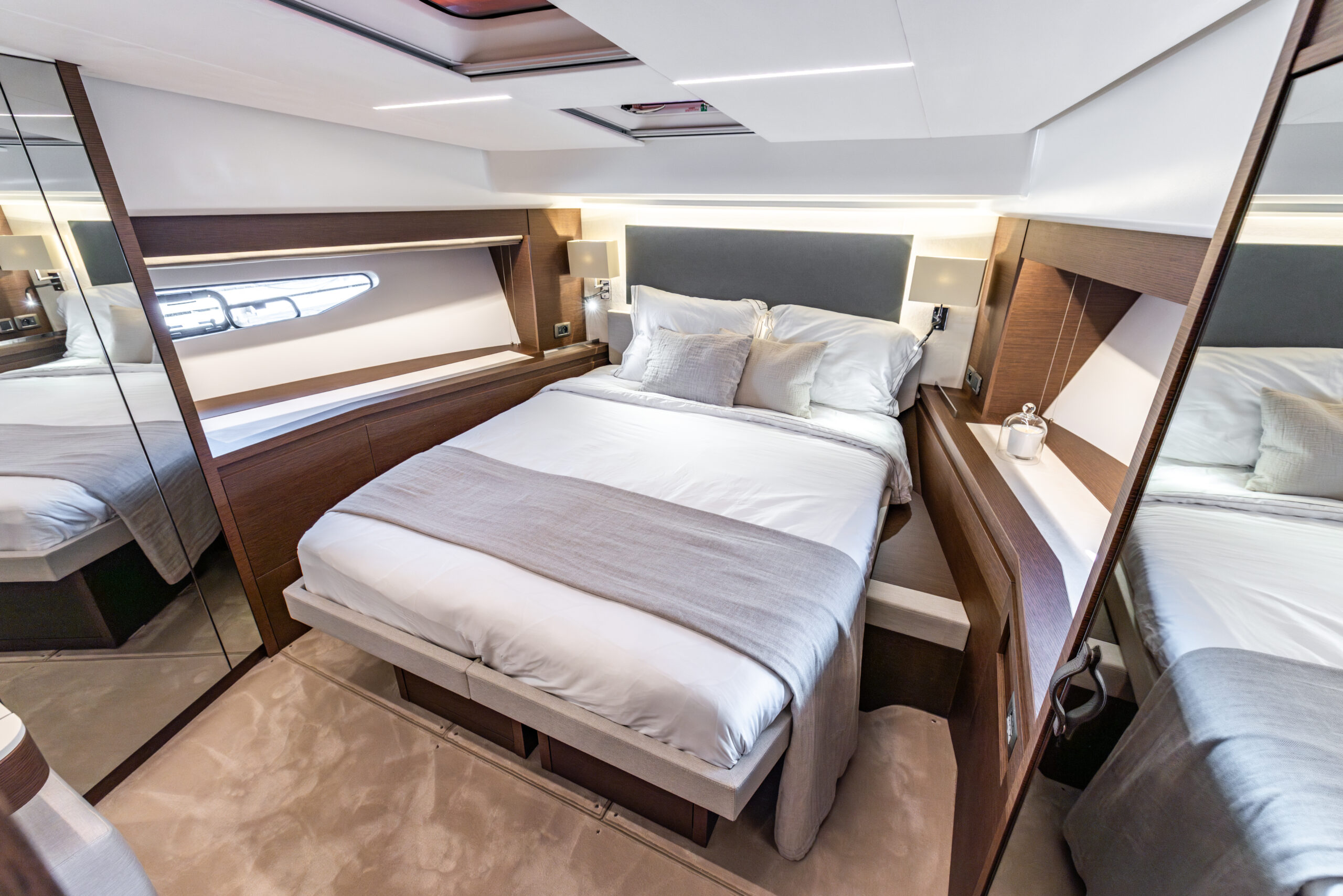 foto: 43 Prestige 590
