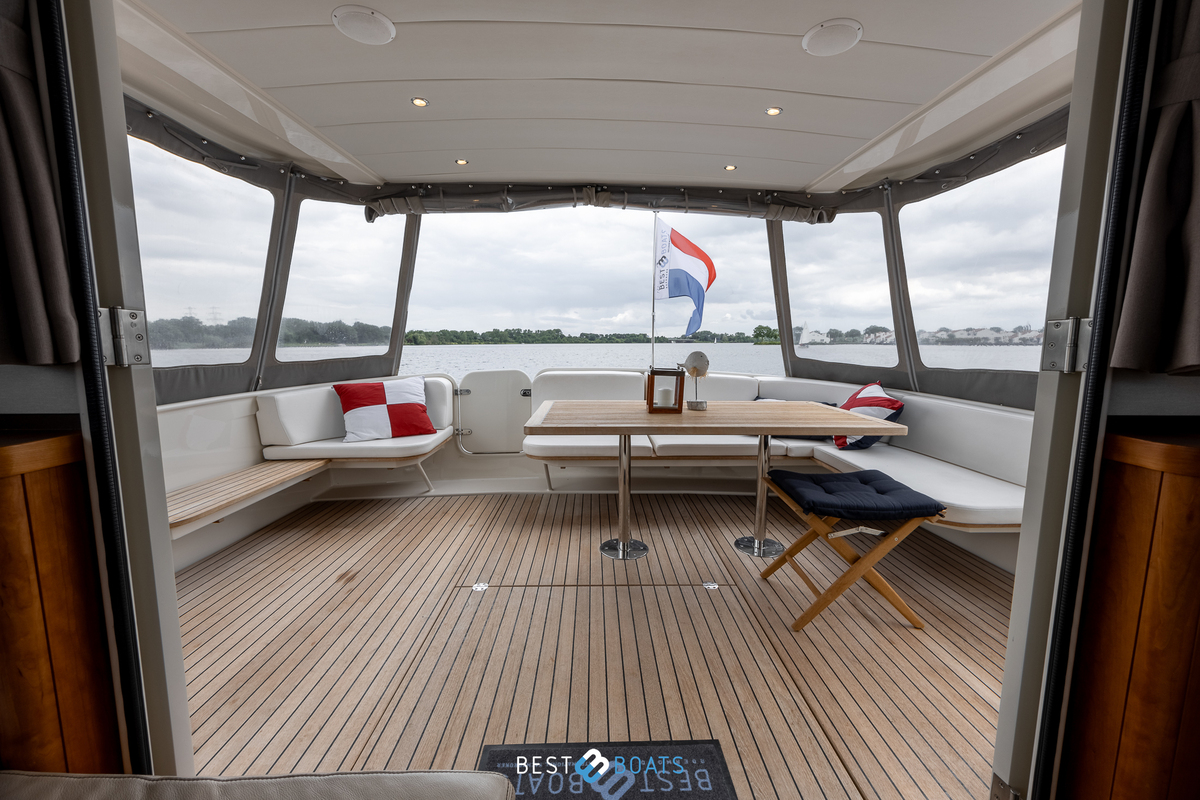 foto: 24 Linssen Grand Sturdy 410 Sedan