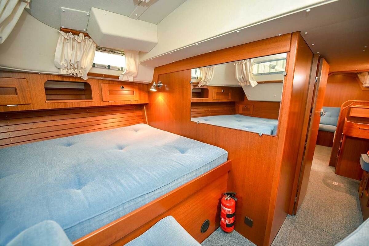 foto: 12 Hallberg Rassy 37