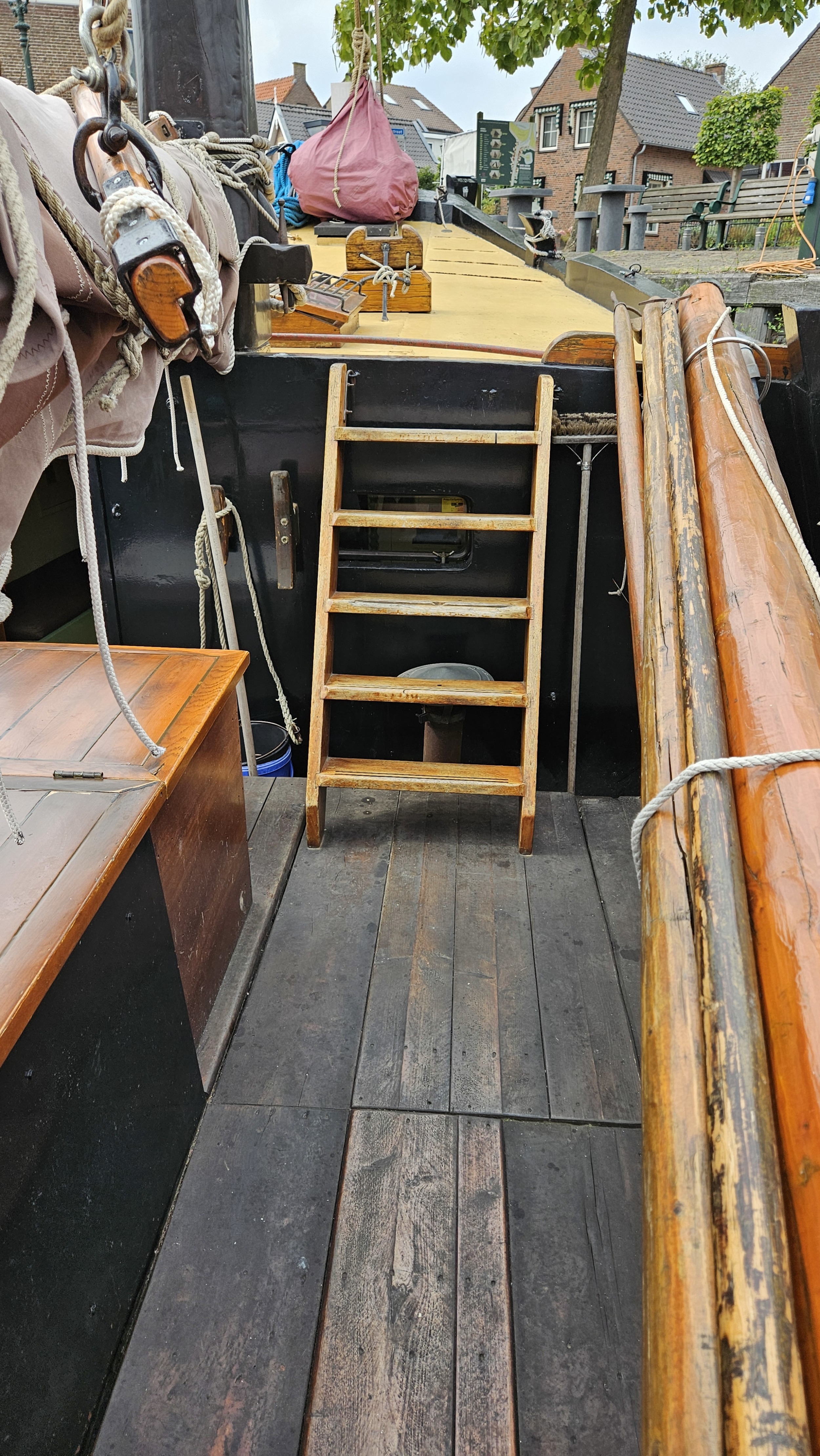 foto: 16 Zeeschouw Visserman