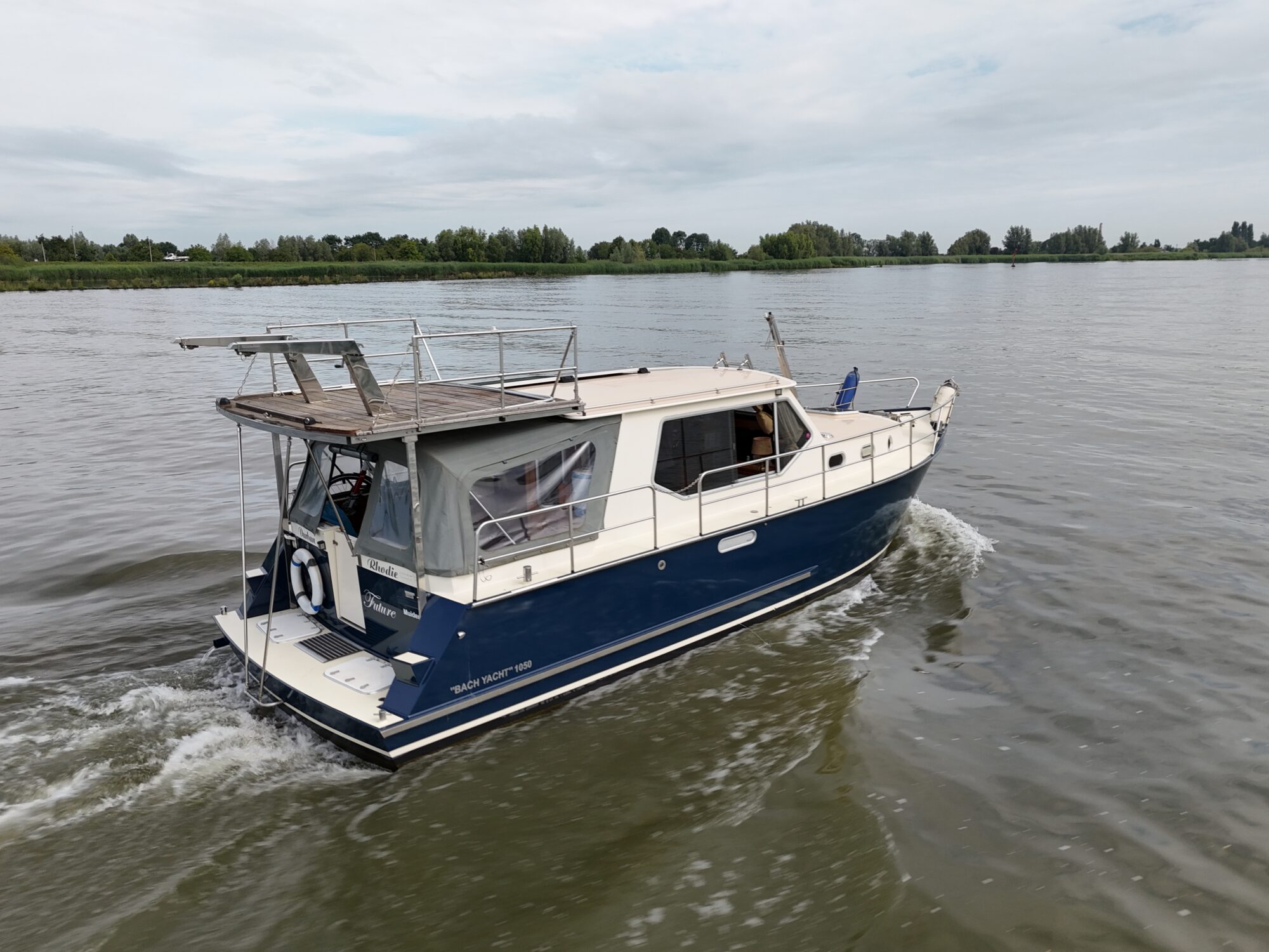 foto: 39 Bach Bach Yacht 10.50 OK