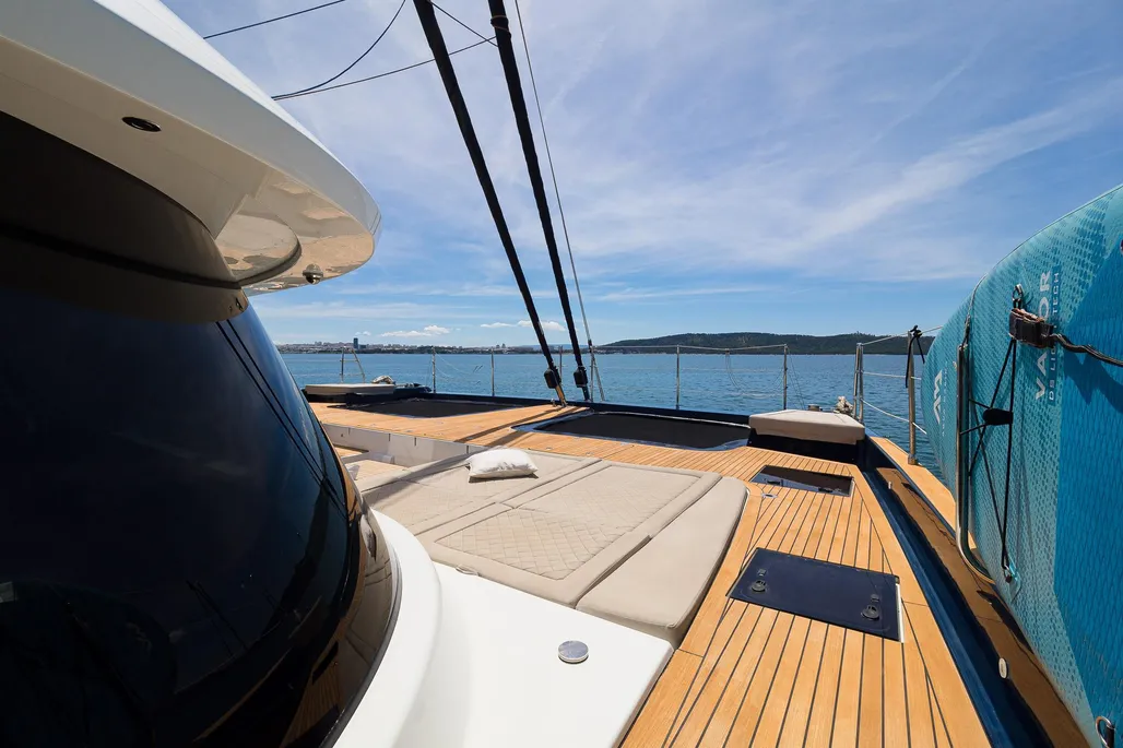 foto: 43 Sunreef 60 Dessus