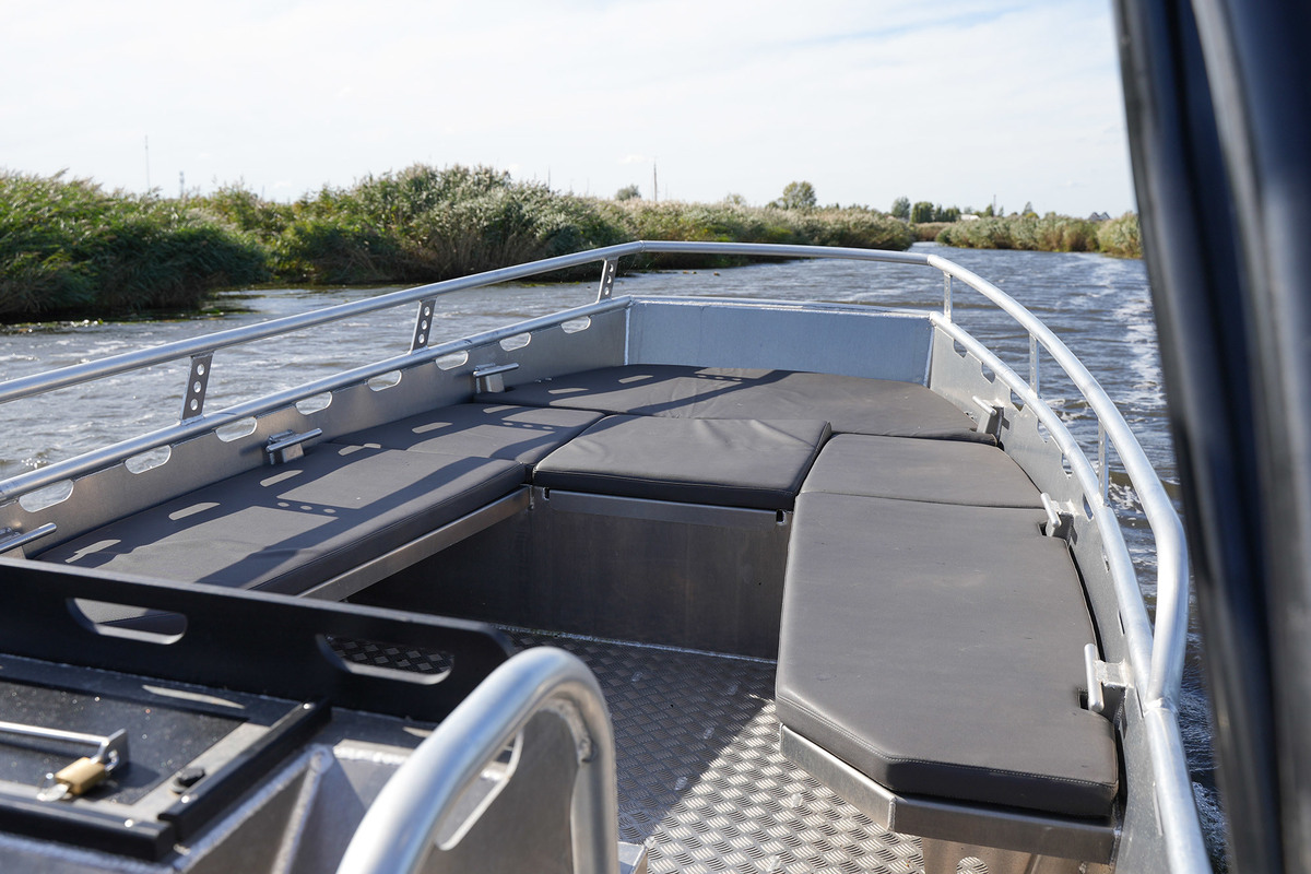 foto: 20 Dock Steel 650