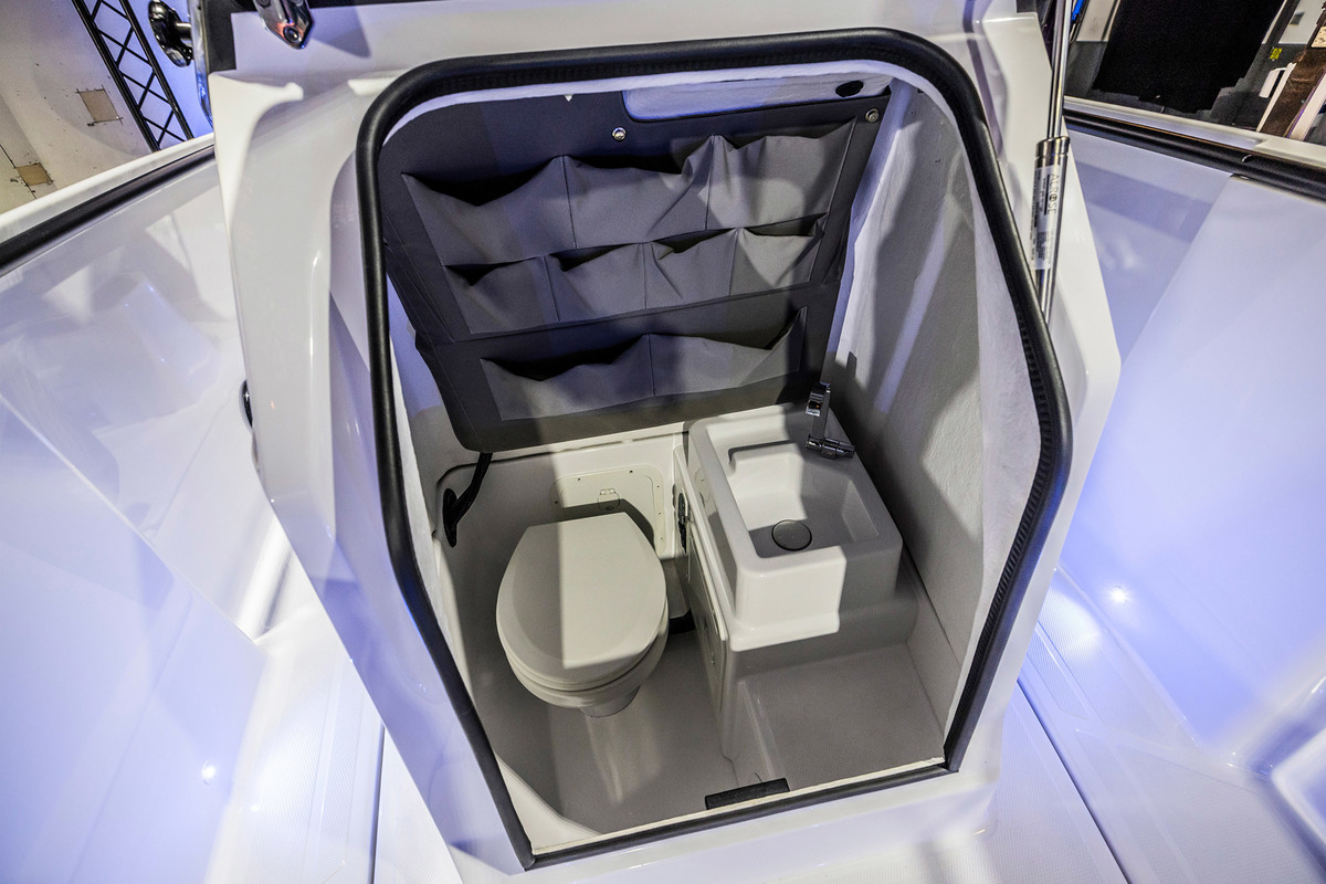 foto: 12 Axopar 22 T-top