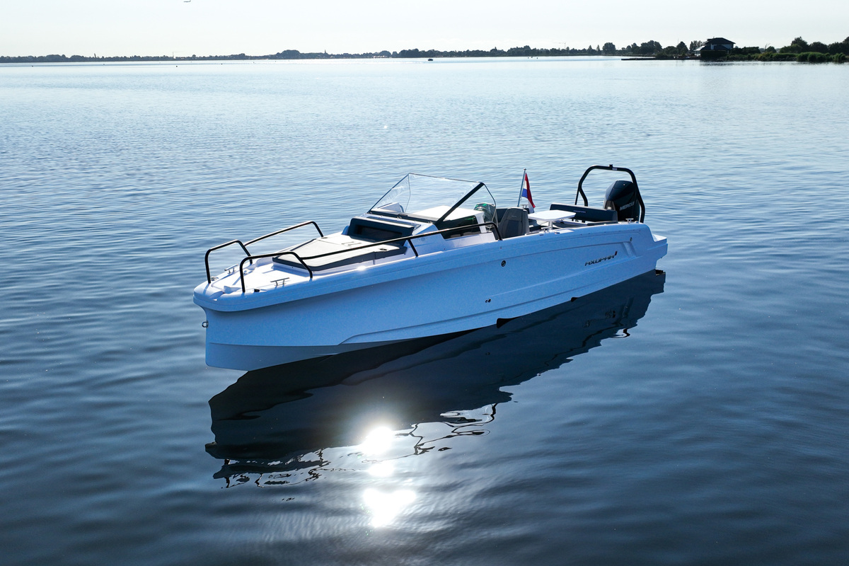 foto: 45 Axopar 25 Cross Bow & Cross Top