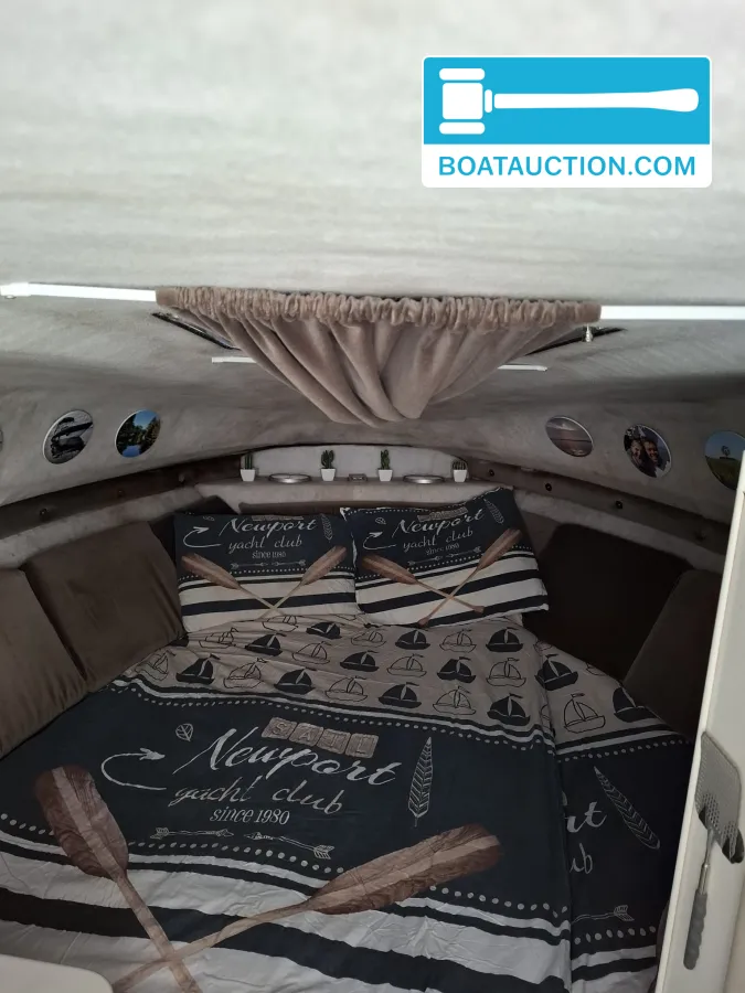 foto: 22 Chaparral 2370 SL