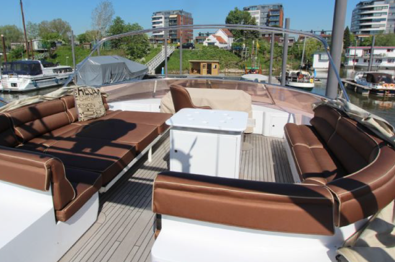 foto: 18 Mulder Futura 63 FLY