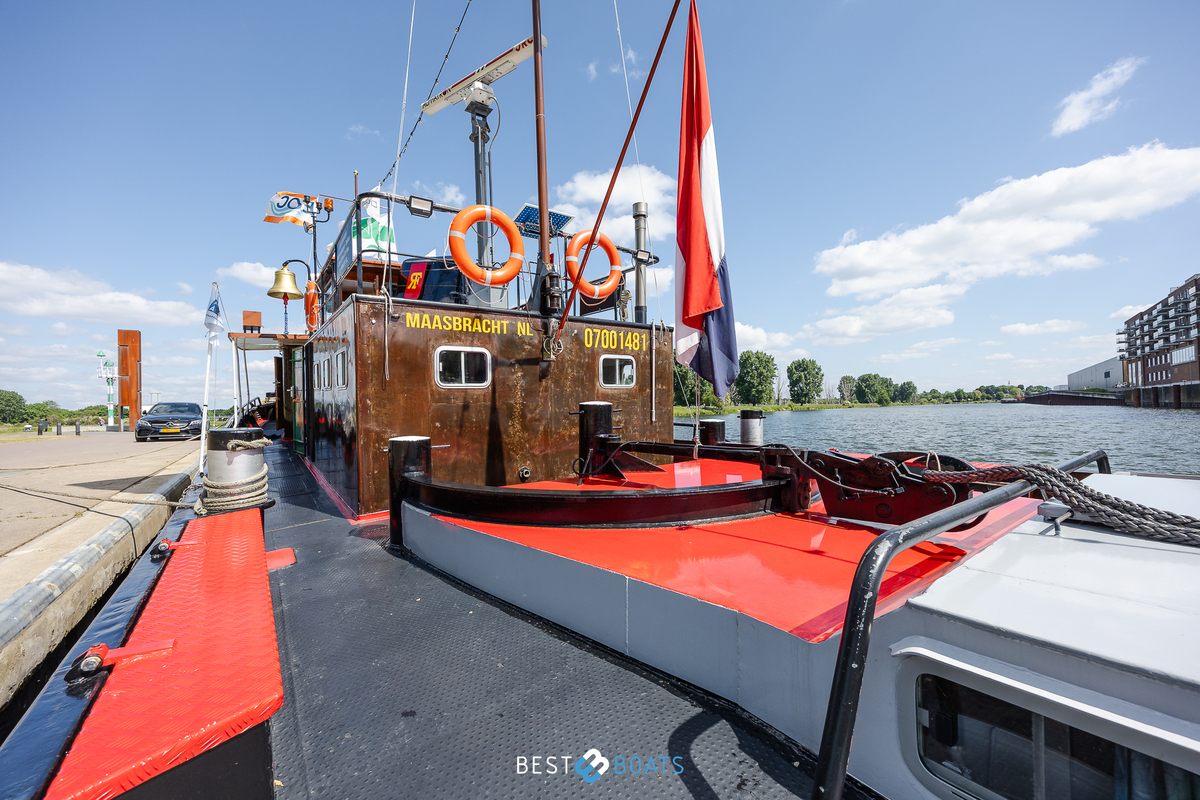 foto: 60 Sleepboot Limburgia 