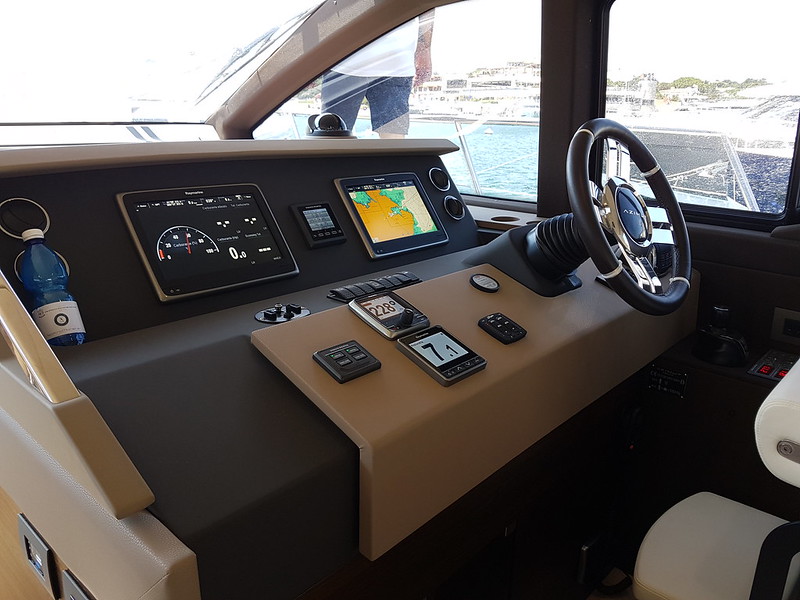 foto: 23 Azimut 50 Fly