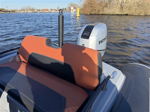 foto: 18 Grand 420 Golden Line