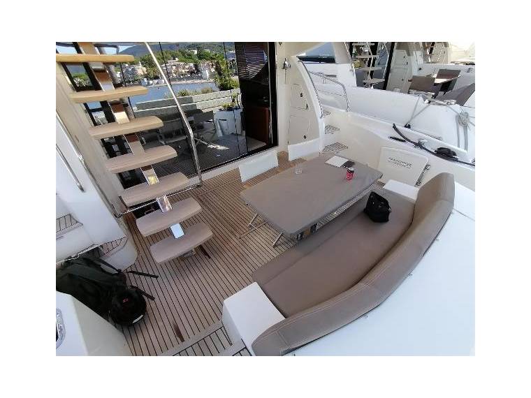 foto: 15 Prestige 60 Fly